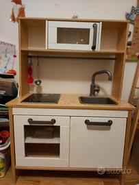 Cucina Ikea per bambini