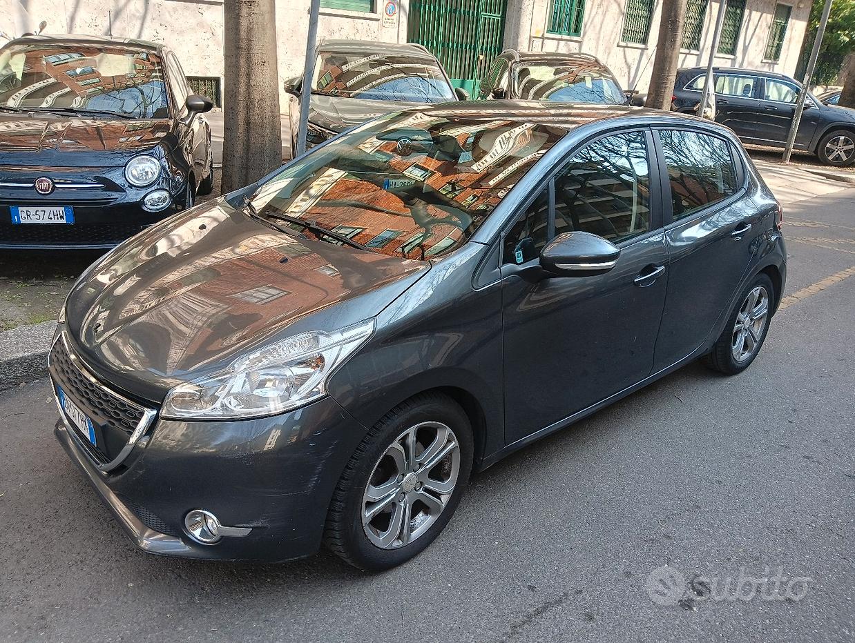 Peugeot 208 1° serie
