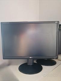  Lotto 2 Monitor LG Flatron 22 pollici