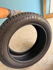 Gomme GOODYEAR ULTRAGRIP PERFOMANCE +