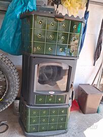 Stufa a legna con forno
