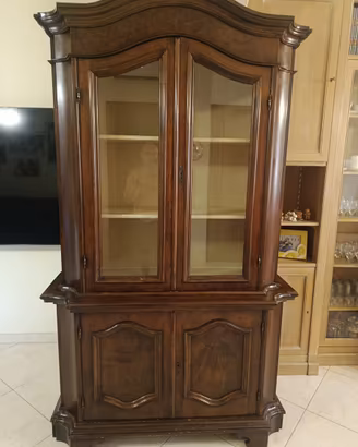 Vetrina in legno