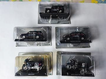 5 Modellini in metallo dei Carabinieri 