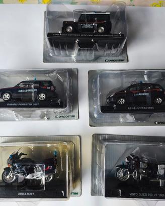 5 Modellini in metallo dei Carabinieri 