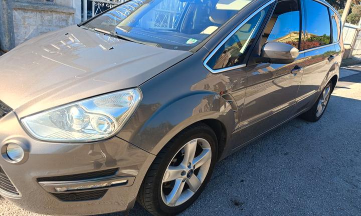 Ford s max tolgo per passaggio ad un'altra più gra