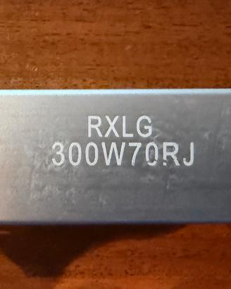 N. 3 Resistori fissi di potenza 300 W 70 RJ