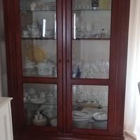  Mobile da salotto e vetrina 