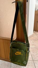 Borsa a tracolla sportiva Nike
