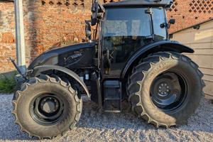 Valtra A114