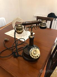 Telefono vintage d’arredamento