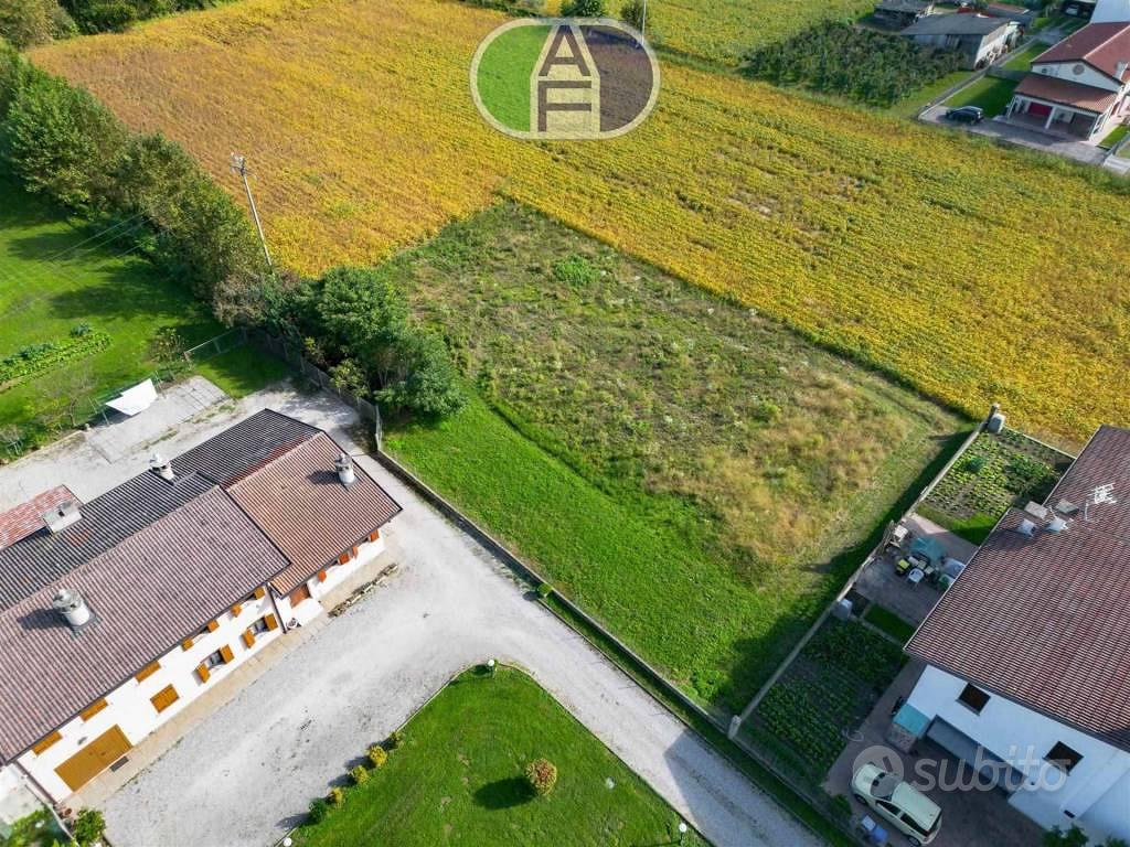 Terreno di 1270 m² a Pianiga - Altro