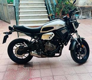 Yamaha XSR 700