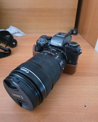 Canon m5 con 2 obiettivi 