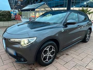Alfa stelvio 190 Q4 diesel super