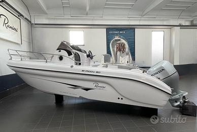 Ranieri International Shadow 20 deck