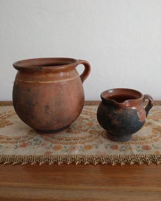 Vecchi vasi in terracotta 
