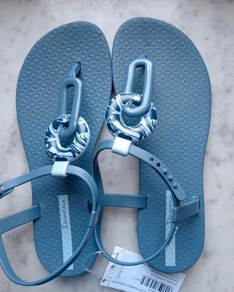 sandalo Infradito marchio Ipanema 