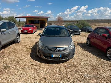 Opel Corsa 1.2 5 porte Cosmo