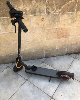 Monopattino elettrico XIAOMI