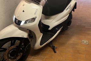 Scooter tweet 150cc