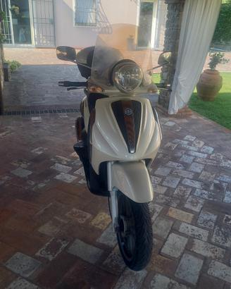 Piaggio Beverly tourer 300ie