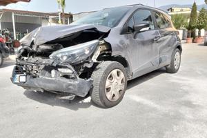 Renault Captur 1.5 dCi 90cv 2014 SINISTRATA