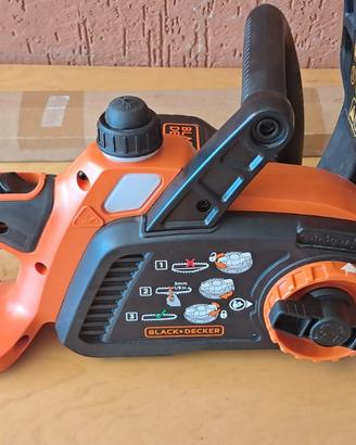 BLACK+DECKER elettrosega batterie litio 18V