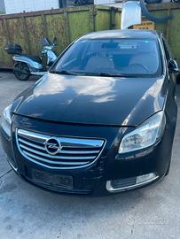 OPEL INSIGNIA PER RICAMBI