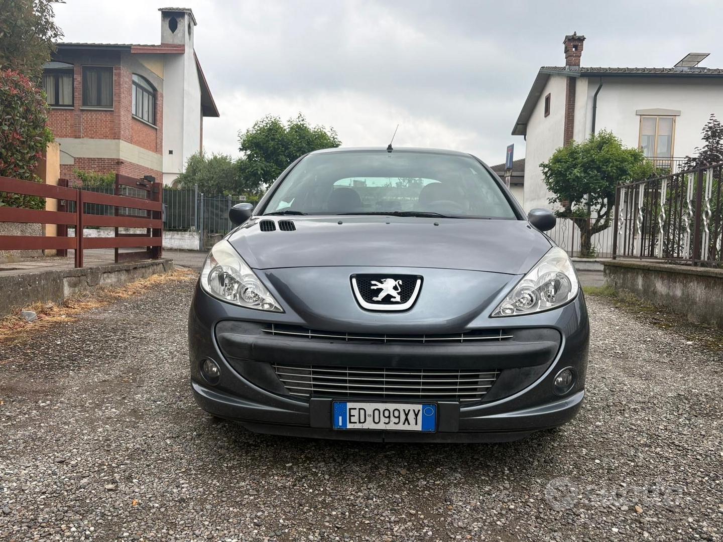 Peugeot 206 Plus 2010 photo 5