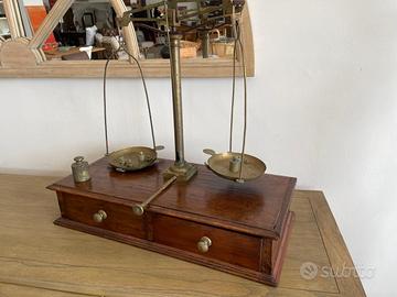 Bilancia da gioielleria