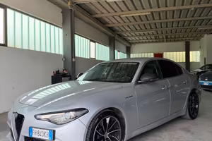 Alfa Romeo Giulia 2.2 Turbodiesel 210 CV AT8 AWD Q
