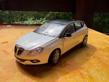 Lancia nuova Delta HPE 1/24 Burago
