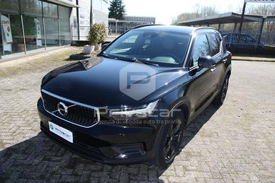 VOLVO XC40 T2 Geartronic Momentum