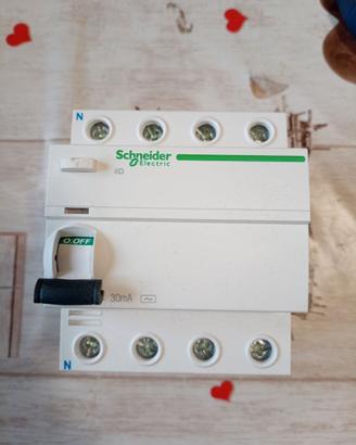 Interruttore magnetotermico differenziale