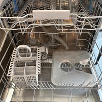 Lavastoviglie indesit