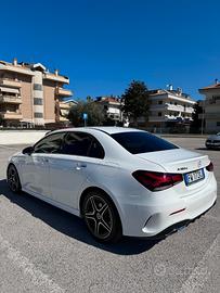 MERCEDES Classe A SEDAN pacchetto AMG