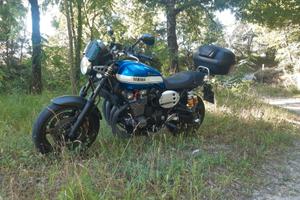 Yamaha XJR 1300