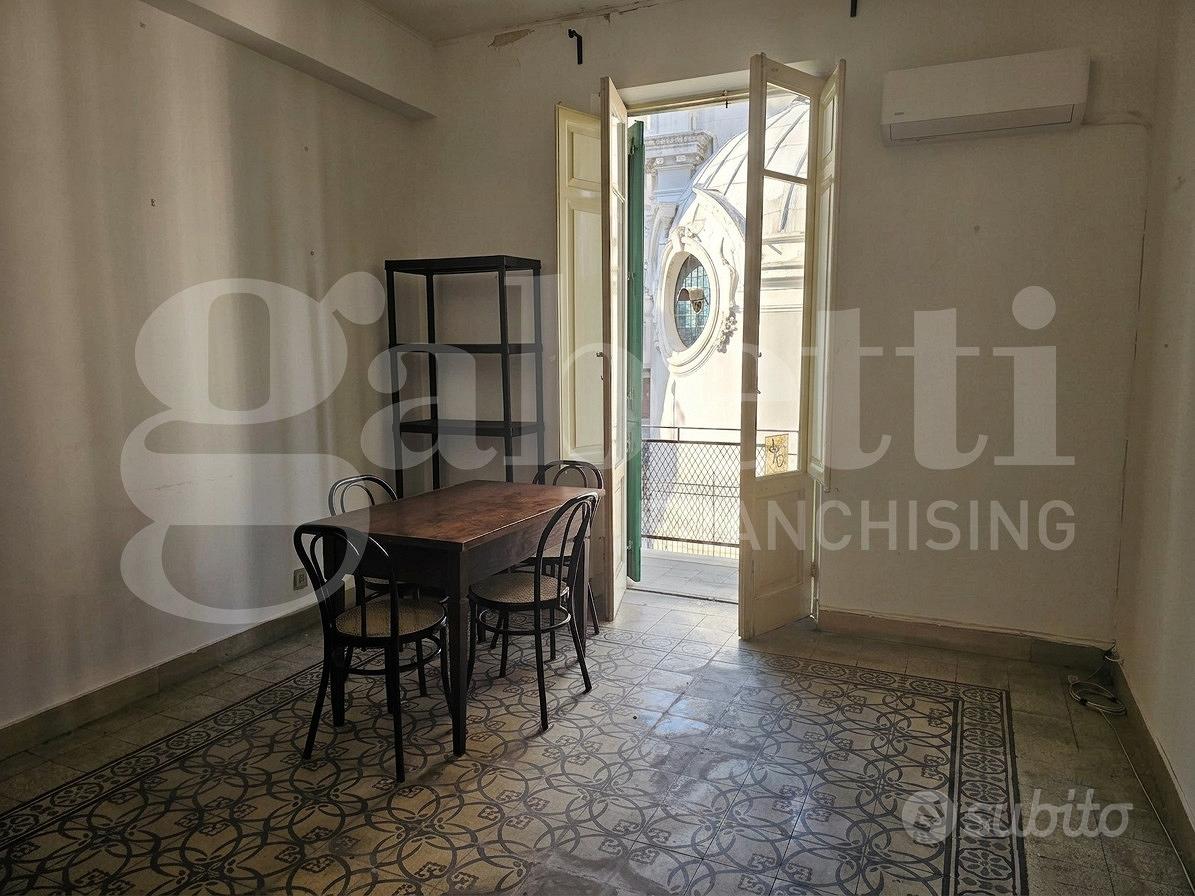 Apartment in ME - Vista 5
