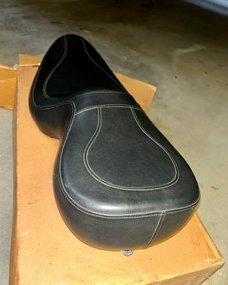 Harley Davidson 883 sella