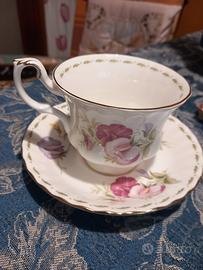 Tazza  con piattino da the Royal Albert. 