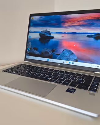 Hp Elitebook 640 G10..i5-1345U..RAM 16 GB..SSD 512