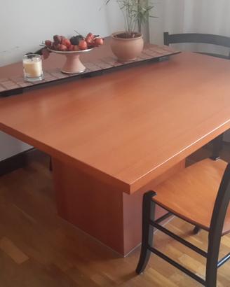 Tavolo quadrato