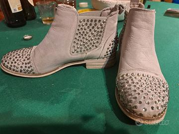 numero 36.5 stivaletti in nappa argento con strass