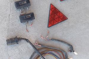 Fanali per rimorchio auto