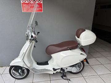 Vespa Primavera 50 4Tempi COME NUOVA