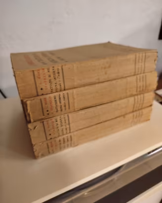 4 volumi  Trattati di Medicina Interna 