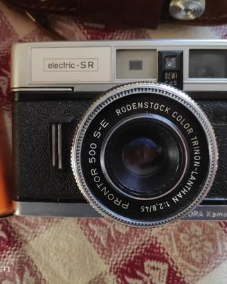 Macchina fotografica vintage