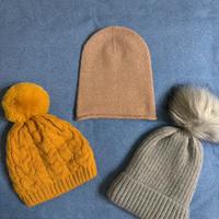 3 Cappelli invernali - giallo, grigio, rosa cipria