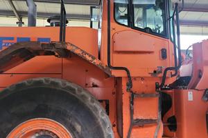 Pala gommata fiat hitachi w270