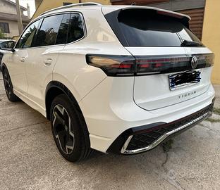 Volkswagen Tiguan R-Line Plus